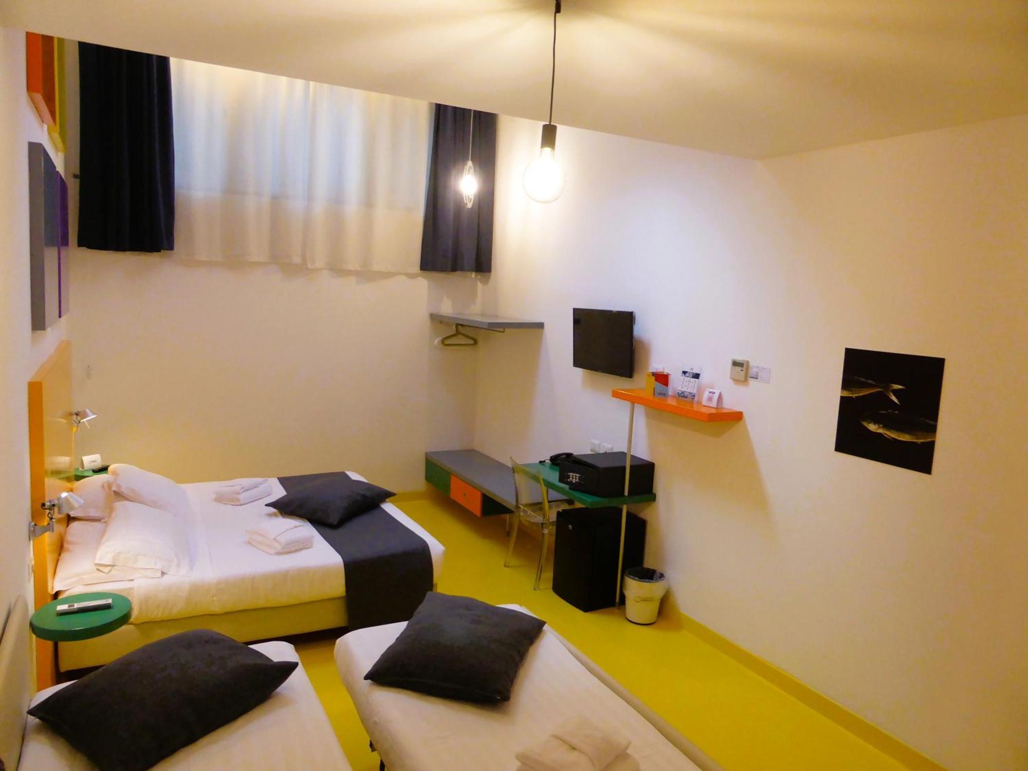 Correra 241 Lifestyle 3* Napoli